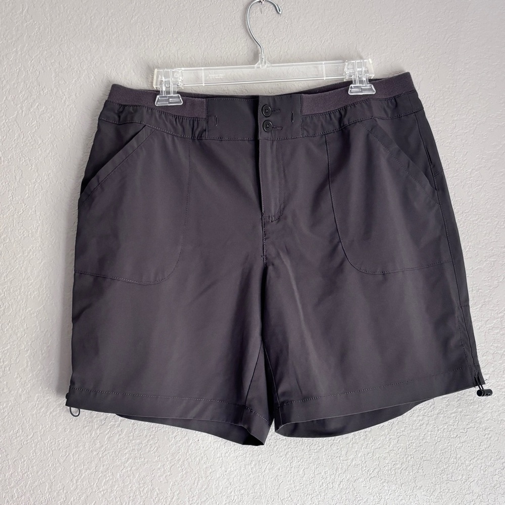 Women's 12 dark grey Outdoor Performance Shorts with pockets